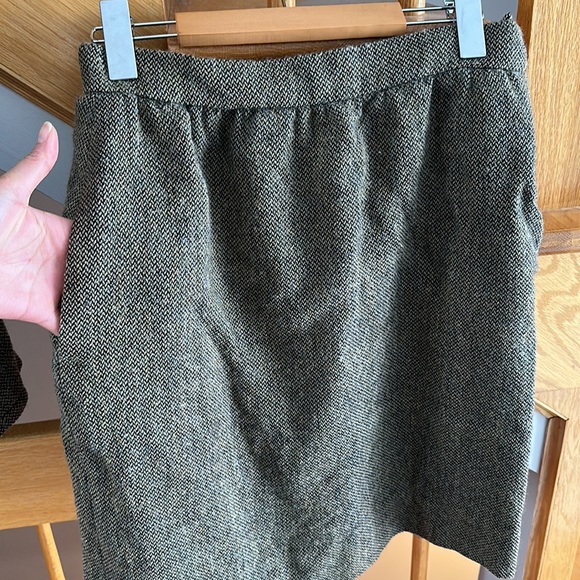 Vintage Givenchy Blazer & Skirt In wool - Picture 8 of 13